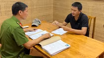 Vay, mượn tiền hàng loạt rồi bùng, sau 11 năm "mắc lưới"