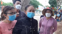 Con đang sống khỏe nhưng bị mẹ ra phường khai tử