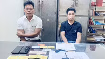 Mua giấy đăng ký xe giả trên mạng rồi nhận gửi bằng bưu phẩm