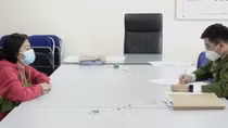 100 cá thể rùa quý hiếm giấu trong cốp xe đợi khách đến nhận thì bị phát hiện