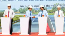 Chủ tịch nước Nguyễn Xuân Phúc dự Lễ khởi công Dự án tuyến nối Quốc lộ 91 và tuyến tránh TP Long Xuyên