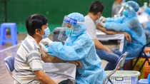 Tiêm vaccine mũi 3 quan trọng thế nào trước biến thể "Omicron tàng hình"?