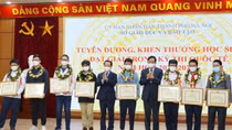 Hà Nội tuyên dương học sinh đoạt giải các kỳ thi quốc tế