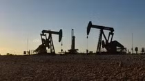 OPEC+ cắt giảm sản lượng, Mỹ "xả" kho dầu chiến lược