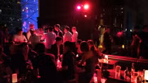 Bùng phát dịch COVID-19 từ quán bar Bắc Kinh