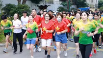 Chạy gây quỹ cho các cặp vợ chồng mang gene bệnh hiếm