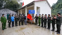 "Sẻ chia yêu thương 2022" đến với vùng cao Trùng Khánh