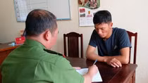 Giận chị, em ruột phá camera vào cưa hạ vườn sầu riêng