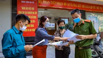 Phường đầu tiên ở Hà Nội tổ chức "Đội cơ động hỗ trợ dịch vụ công trực tuyến tại nhà"
