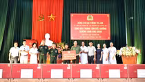 Trao quà của Đại tướng Tô Lâm tặng Trung tâm điều dưỡng thương binh Nho Quan