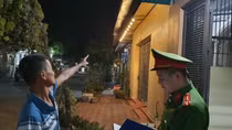 Hiệu quả từ mô hình vận động nhân dân lắp đặt đèn điện chiếu sáng đảm bảo ANTT trước cửa nhà