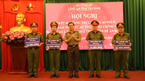 Bộ Công an khen thưởng đột xuất 5 tập thể phá chuyên án cướp ở Tây Ninh