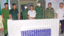 Đang vận chuyển hơn 6.000 gói thuốc lá lậu đi tiêu thụ thì bị bắt