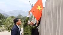 Cờ Tổ quốc, sáng đường xứ đạo