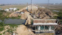 Phê bình 4 chủ tịch UBND huyện, thị chậm bàn giao mặt bằng dự án