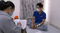 Thêm nhiều người nhập viện sau khi ăn bánh mì Liên Hoa