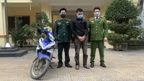 Gã nghiện chuyên "rình mồi" tài sản học sinh tiểu học sa lưới