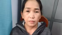 Người phụ nữ nhiều lần mua hàng bằng tiền giả