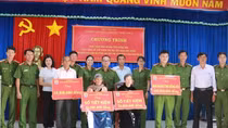 Cao đẳng CSND II tặng phí xây nhà Nghĩa tình đồng đội
