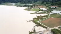 Đua nhau lấn chiếm hành lang an toàn hồ thủy lợi