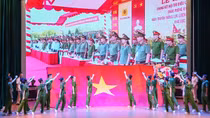 Công an các địa phương kỷ niệm 60 năm Ngày truyền thống lực lượng CSND