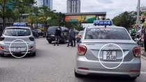 Quái chiêu thay đổi, đeo biển kiểm soát giả để né... "phạt nguội"