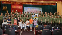 Nâng cao nhận thức cho cán bộ, chiến sĩ trong hành trình nuôi dạy con cái