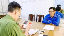 Tạm giam "thầy bói" lừa đảo trên 740 triệu đồng