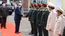 Chủ tịch nước Nguyễn Xuân Phúc thăm, chúc Tết các đơn vị tại Đà Nẵng