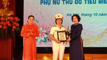 Trung tá Đinh Thị Huyền Diệu: Gương mặt Phụ nữ Thủ đô tiêu biểu năm 2022