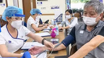 Người suy giảm miễn dịch được bảo vệ thế nào trước biến thể Omicron?