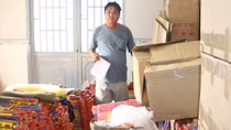 Bắt cơ sở sản xuất nhang giả quy mô lớn ở Vĩnh Long