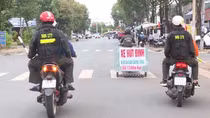 “Biệt đội SOS Đồng Xoài” giúp người dân an tâm khi đi đường