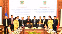 Chung tay vì Việt-Lào bình yên