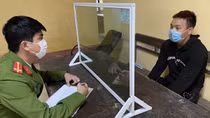 Hai thanh niên dùng dao cướp tài sản của người phụ nữ