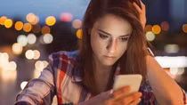 Mạng xã hội và tác hại với người trẻ