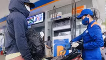 Xăng dầu đồng loạt giảm giá