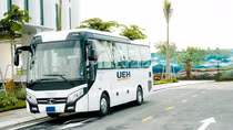 Trường đại học ở TP Hồ Chí Minh triển khai dịch vụ xe bus cho sinh viên và viên chức