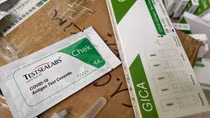 Bắt 2 đối tượng lừa đảo bán kit test COVID-19 qua mạng xã hội