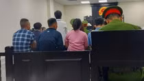 Ổ nhóm mua bán trẻ sơ sinh xuyên biên giới lĩnh án nặng