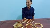 Tài xế xe khách trộm túi vàng trị giá trên 400 triệu đồng