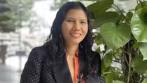 Nhà văn Hương Keenleyside