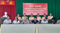 60 doanh nghiệp vận tải ở Huế ký cam kết chấp hành nghiêm Luật Giao thông đường bộ