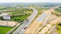 Hàng loạt nhà thầu bị cảnh cáo vì chậm tiến độ đường cao tốc