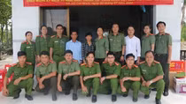 Sửa nhà giúp đồng đội an tâm công tác