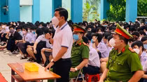 Tại sao cha mẹ không bảo vệ con mình?