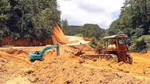 Nguy cơ chậm tiến độ các dự án cải tạo, nâng cấp các đoạn xung yếu trên QL24 và QL25