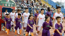 V.League nỗ lực chuyên nghiệp từ những điều xuề xòa