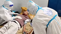 Những tình nguyện viên đội ATM oxy