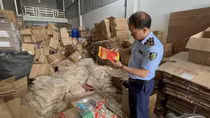 Hô biến kẹo Trung Quốc thành kẹo Nhật Bản